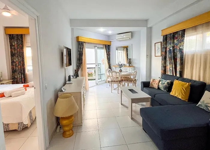 Skol 252c Cozy Next To The Sea In Center Daire Marbella