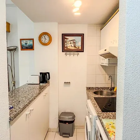 Skol 252c Cozy Next To The Sea In Center Apartmán *